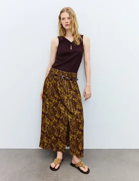 Falda midi estampada con hijo dorado - Tintoretto - FashionsVida