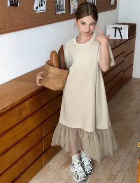 Vestido de malla de manga corta y escote redondo para niña preadolescente, de punto, con parches, para el verano y el regreso a la escuela - Shein - FashionsVida