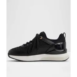 Zapatillas deportivas de mujer con punta redonda