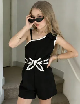Mono elegante de unicolor para niña con tirantes de espagueti, detalles de lazo y cinturón, ribete y cintura en blanco, conjunto de verano minimalis - Shein - FashionsVida