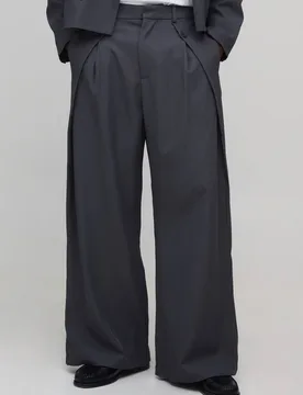 Herren Taillierte Anzughose Mit Weitem Ballonbein Grey Größe 34 - boohooMAN - FashionsVida