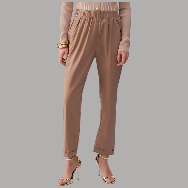 Pantaloni Slim Fit Risvolto, Comfort e Eleganza