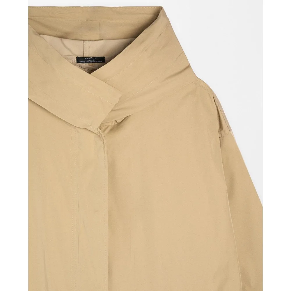Parka de mujer con capucha y bolsillos laterales - Parfois - FashionsVida
