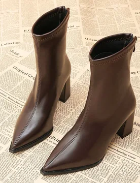 Botas de tobillo de tacón grueso con punta afilada, nuevas de moda para otoño/invierno 2025. Tacones altos, botas de tobillo de cuero marrón de alt - Shein - FashionsVida