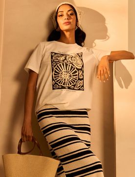 Maglietta in cotone con stampa di conchiglie - panna