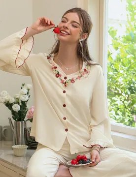 Conjunto de pijama de top de manga larga con volantes y pantalones, con decoración floral, adecuado para vacaciones románticas, ropa de primavera/ot - Shein - FashionsVida
