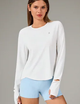 Top de gimnasio para mujer, camiseta blanca casual de yoga con protección UV, manga larga con ventana para reloj, top activo - Shein - FashionsVida