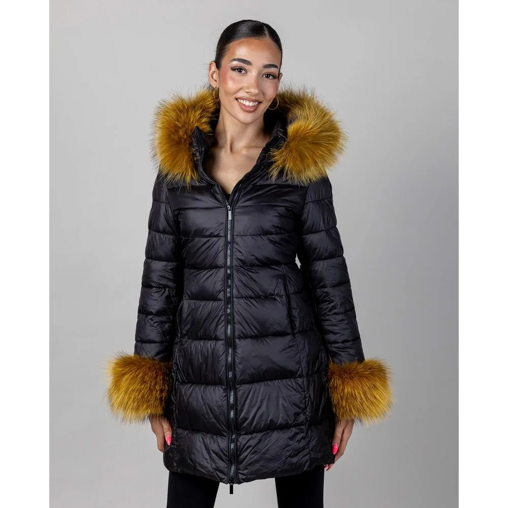 Abrigo de mujer de pelo de marmota con capucha - De la Roca - FashionsVida