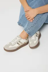 Side Stripe Trainers In Wide E Fit - White - Size: 7E