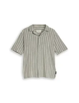 Relaxed structured striped shi male