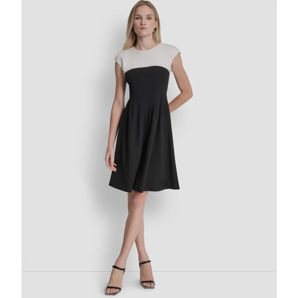 DKNY - Vestido entallado evasé - DKNY - FashionsVida