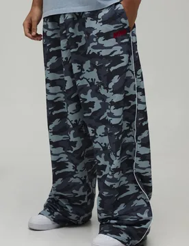 Men's Extreme Parachute Camo Track Pants Black Size X-Large Black XL - boohooMAN - FashionsVida