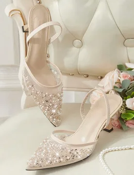 Sandalias de tacón alto elegantes con estampado floral para fiestas de Navidad - Shein - FashionsVida