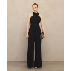 Mono de mujer halter y sobrefalda