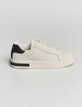 Sneakers Exchange bianche in pelle liscia con lacci e dettagli a contrasto neri - Armani - FashionsVida