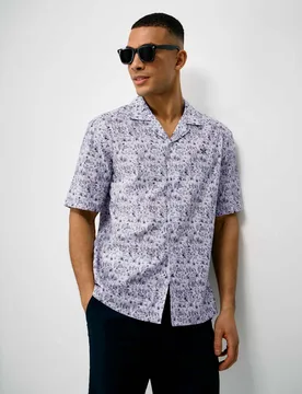 Relaxed Fit Pure Cotton Tropical Short Sleeve Shirt Light Blue Mix male - Crew Clothing - FashionsVida
