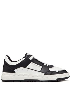 Freedots Sneakers