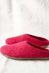 Womens Felt Suede Sole Mule Slippers - - Size: 4
