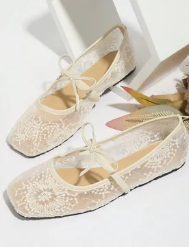 Bailarinas blancas de mujer con decoración de lazo, bordado de flores, empeine de malla transpirable, punta cuadrada, adecuadas para pies anchos o re - Shein - FashionsVida