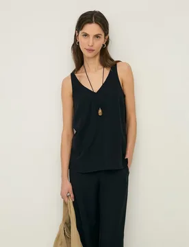 Top de mujer con escote y aberturas en los bajos - Yerse - FashionsVida