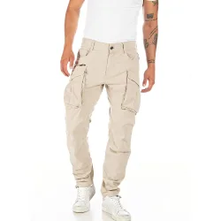 Pantalón cargo de hombre con múltiples bolsillos