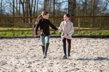 Kinder Pullover MIA dunkelbraun 98/104