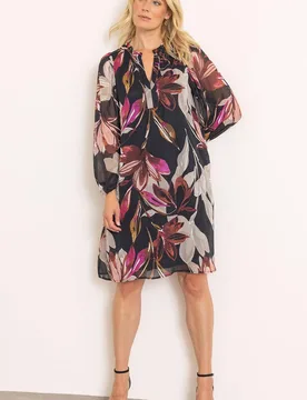 Women's Long Sleeve Textured Floral Print Dress in Black Size: 10 - Black - Size: 10 - Klass. - FashionsVida