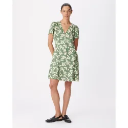 Vestido corto satinado con estampado de hojas