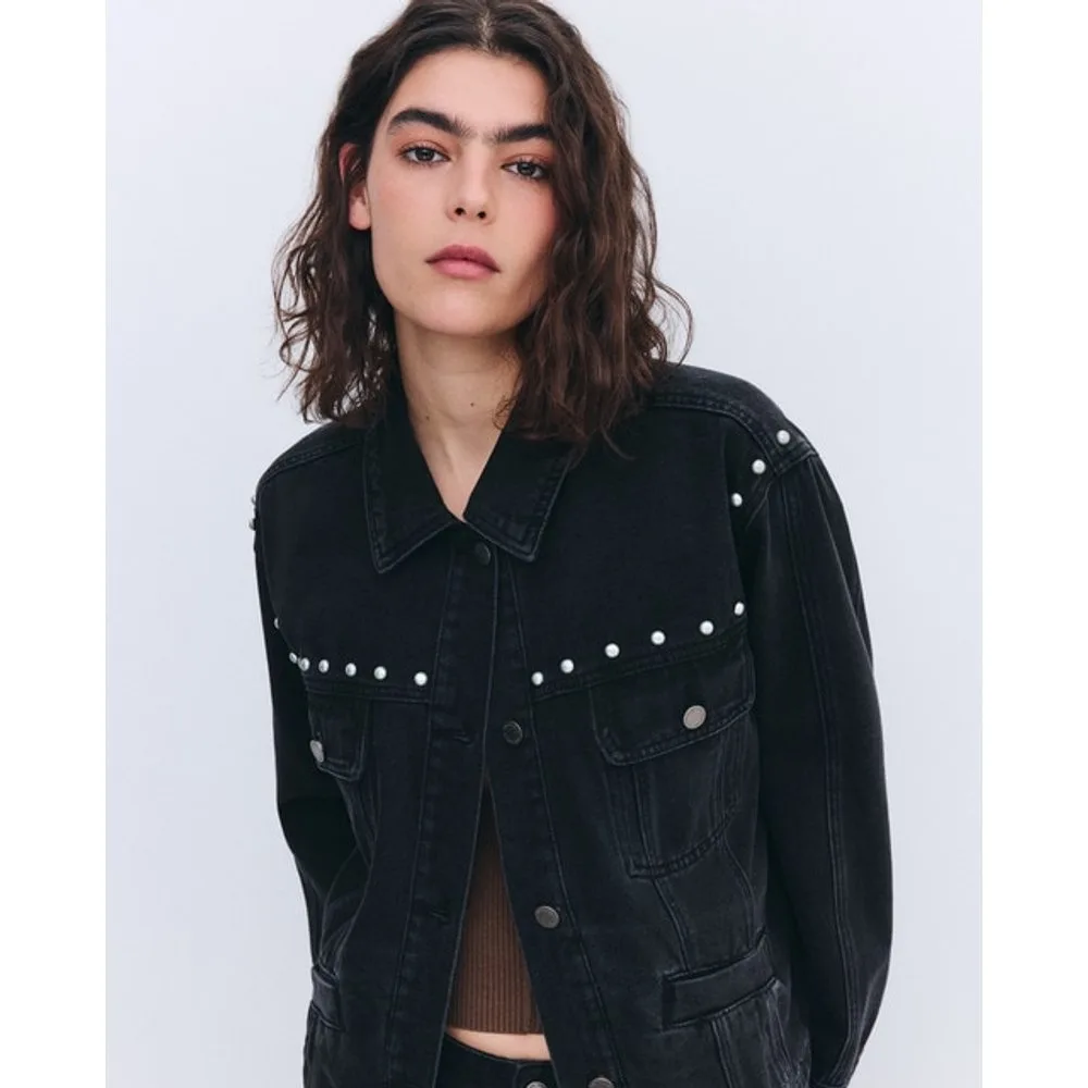 Cazadora vaquera de mujer con tachas - Tintoretto - FashionsVida