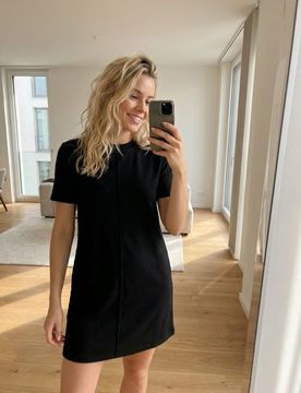 Abito mini in maglia a costine - nero