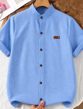 Pieza Camisa casual de manga corta para niños preadolescentes, cuello alto, estilo caballero, color azul sólido versátil, primavera/verano - Shein - FashionsVida