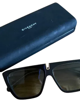 Givenchy Black Sunglasses - Givenchy - FashionsVida