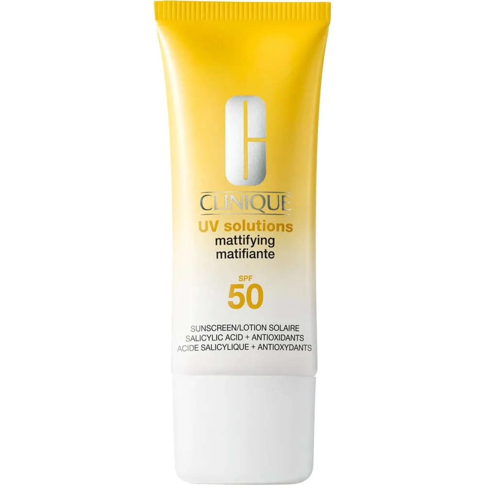 Protector solar matificante SPF50 - Clinique - FashionsVida