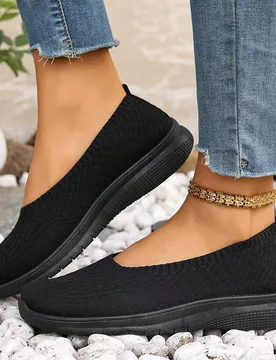Zapatillas casuales para mujer, planas, tipo slip-on, de malla transpirable, de moda, versátiles, de unicolor y con puntera redonda - Shein - FashionsVida