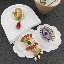 Vintage personality with pearl zircon Brooch for women's girl gift Corsage Jewelry accessories