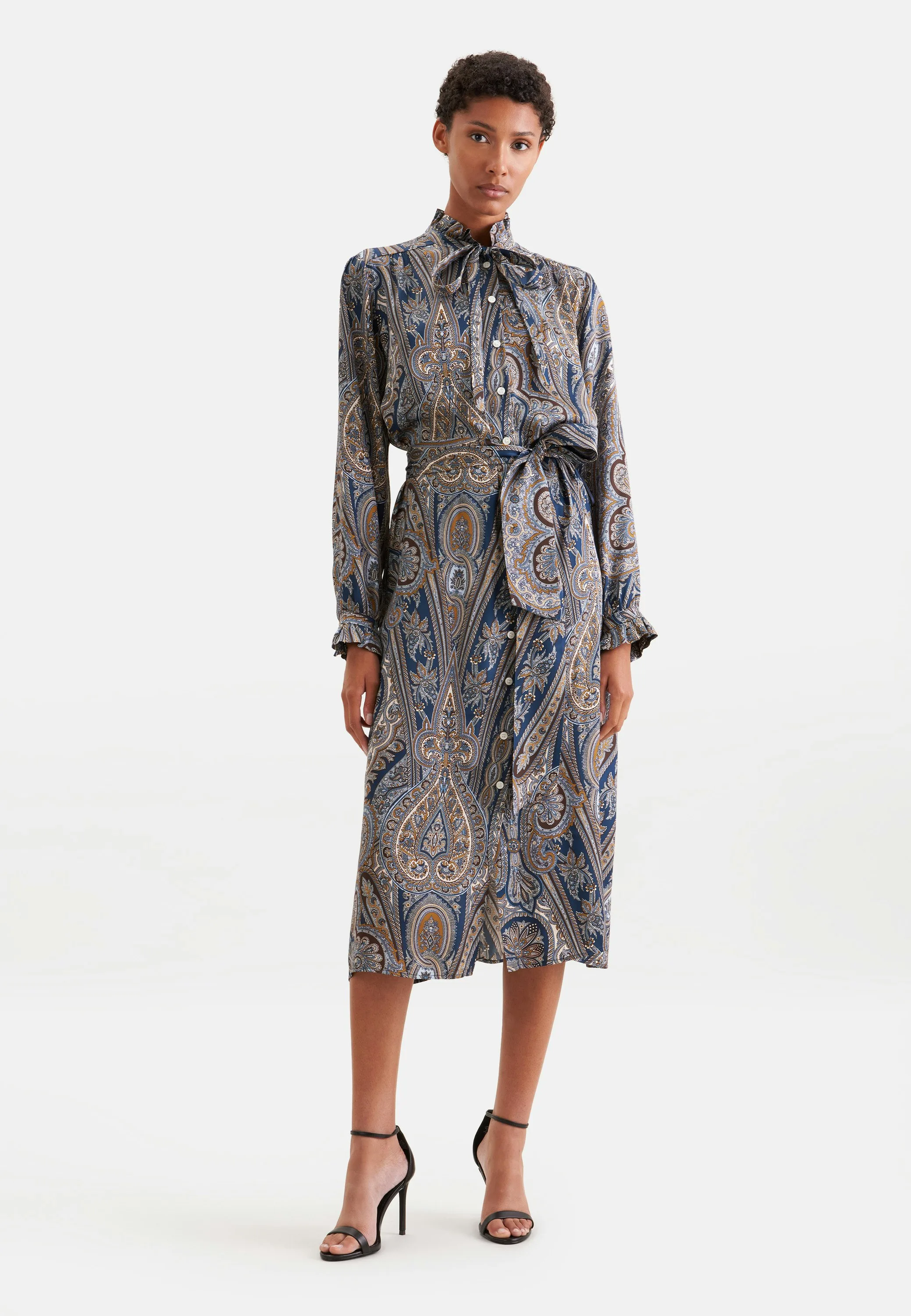 Satiniertes Kleid mit Schluppe und Bindeband Blau 36 - Seidensticker - FashionsVida