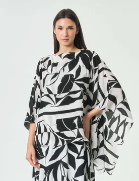 Poncho a kimono Beachwear bianco in seta stampata a contrasto - Max Mara - FashionsVida
