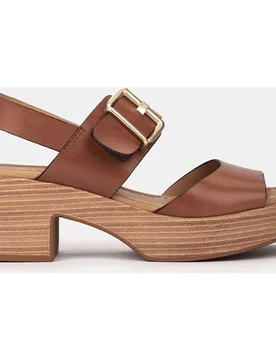 Sandalia de piel con hebilla y tacón bloque - Pedro Miralles - FashionsVida