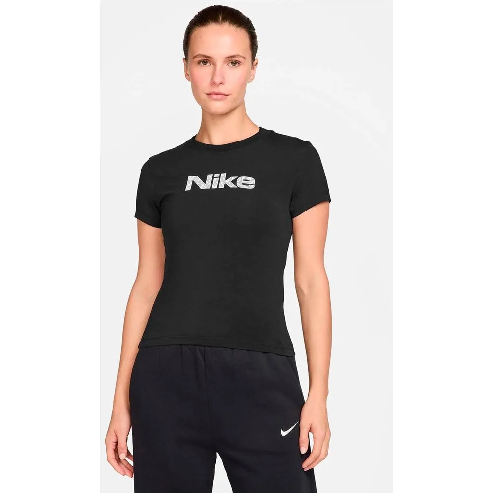 Camiseta de mujer W Sportswear Chill Knit - Nike - FashionsVida