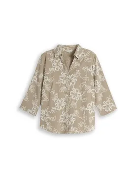 Blouse with embroidery female - 50 - FashionsVida