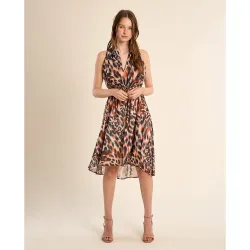 Vestido corto con escote halter asimétrico con estampado