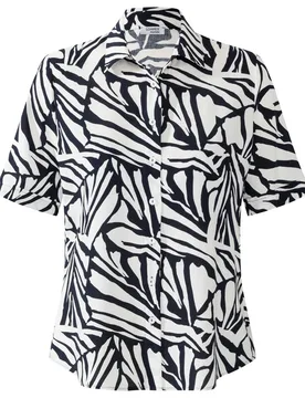 Damaris-W female - 40 - FashionsVida