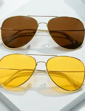 Piezas Gafas de moda de estilo aviador con doble puente, visión nocturna amarillo + marrón café, metal retro de los 90, estilo denim occidental, pa - Shein - FashionsVida