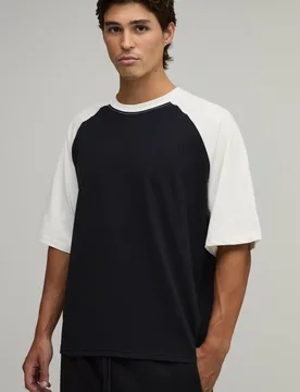 Herren Essentielles Übergroß Geschnittenes Raglan-Oberteil Off White Größe XL - boohooMAN - FashionsVida