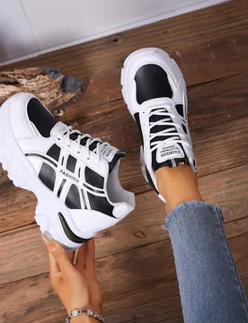 Zapatillas deportivas gruesas para mujer, primavera/otoño 2025, suela gruesa antideslizante, zapatos casuales versátiles para correr al aire libre - Shein - FashionsVida