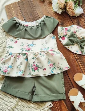 Set de 2 piezas de ropa de primavera/verano para niñas, blusa de cuello Peter Pan sin mangas con estampado de rosas + pantalones cortos de unicolor, - Shein - FashionsVida
