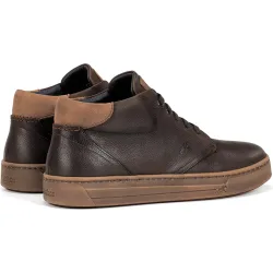Botines de hombre fabricados en engrasado