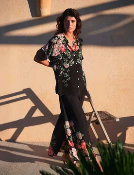 Pantaloni palazzo neri a in viscosa e cupro a fantasia fiori rosa - One Hundred Stars - FashionsVida