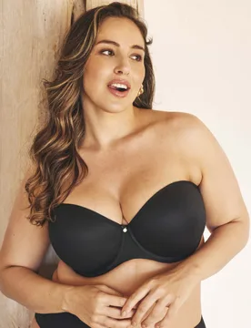 Smooth Wired Moulded Multiway Strapless Bra DD-J Black female - Elomi - FashionsVida