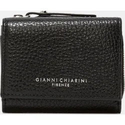 Cartera pequeña de piel grabada con detalle de la marca